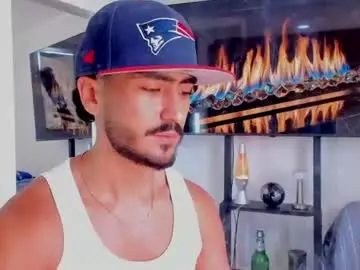 Chaturbate Live Porn of david_johnson372
