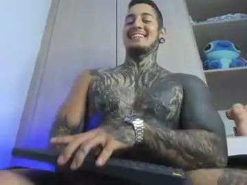 Chaturbate Watch Live Sex Cams of jaxxon22cm