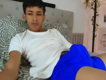 Chaturbate Sex Chat of ostin_18hot