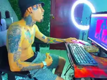 Chaturbate Live Sex of boy_tatto77