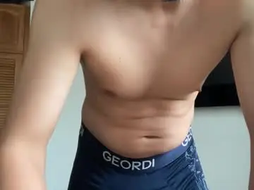Chaturbate Best live sex cam show of miguelmazo193