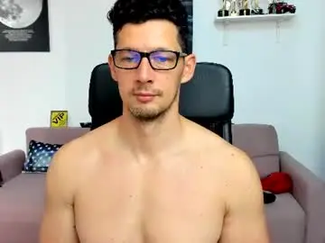 Chaturbate Live Sex of brutusk1