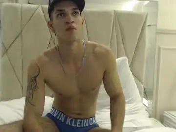 Chaturbate Adult Video Chat of adrien_monteiro