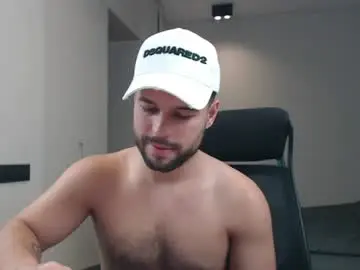 Chaturbate Live Sex Cam of sandro_best