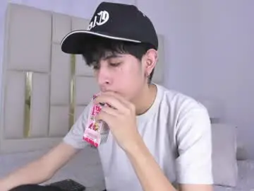 Chaturbate Live Sex of julian_xp