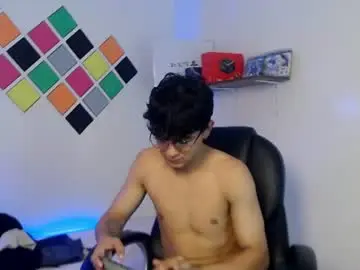 Chaturbate Nude Webcam of axel_rose20