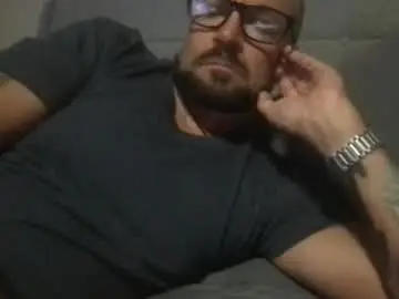 Chaturbate Live Porn of pleasesitonmycock