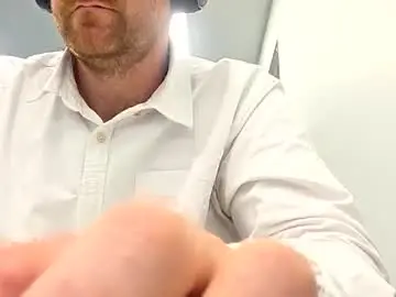 Chaturbate Live Sex Cam of aussie_dadbod6969