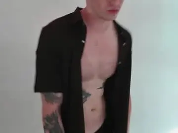 Chaturbate Live Sex Cam of alexxx_diesel