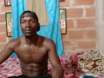 Chaturbate Live Sex Cam of miltonn_jakee
