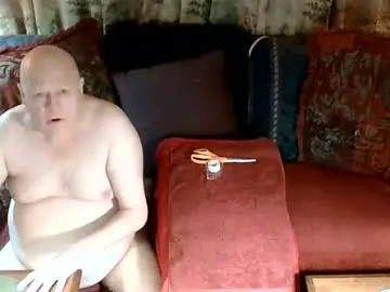 Chaturbate Live Sex Cam of daddycubbyhubby