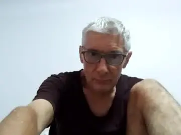 Chaturbate Live Sex Cam of cucaio18
