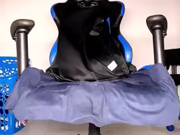 Chaturbate Sex Cam of max_jones2