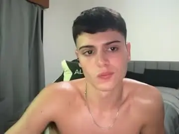 Chaturbate Live Sex Cam of thomassex0