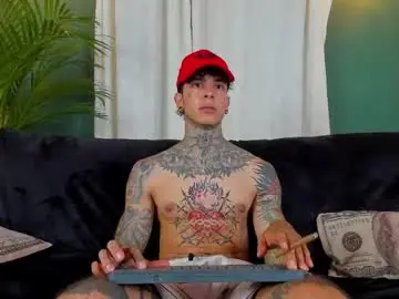 Chaturbate Free Live Porn of aron_ford