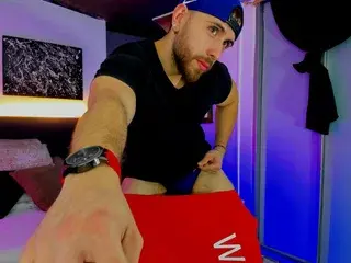 Streamate Best live sex cam show of MaxiimoWolf