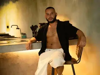 Streamate Watch Live Sex Cams of CHRISTIANHADID