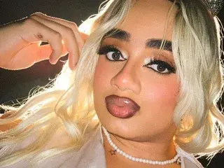 Streamate Live Sex Cam of AmberMonroebg