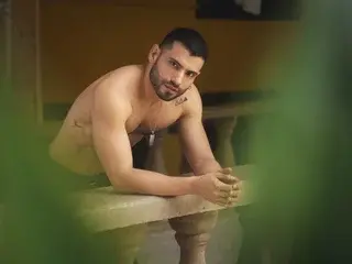 Streamate Watch Live Sex Cams of DereckVega