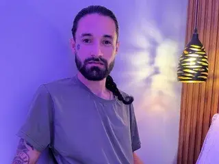 Streamate Free Porn Cam of Alex_80