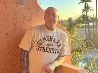 Streamate Adult Webcam of SavageInk