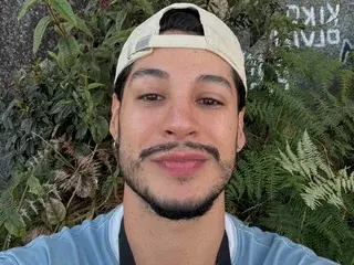 Streamate Nude Webcam of TrevorHolmes