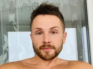 Streamate Sex Cam of MartinBrandon25