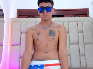 Streamate Adult Webcam of Justinos