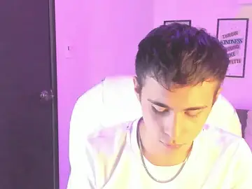 Stripchat Live Sex Cam of Nyko_ds