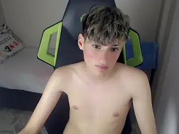 Stripchat Sex Cam of Pablito_junior