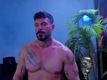 Stripchat Watch Live Sex Cams of dennis_cox1