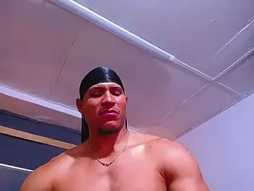 Stripchat Sex Cam of teddyfit19cm