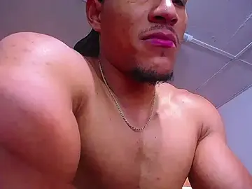 Stripchat Free Porn Cam of teddyfit19cm