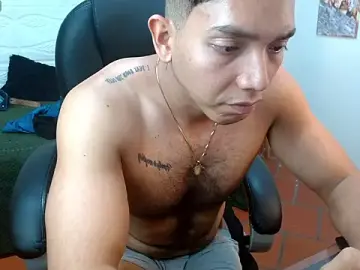 Stripchat Nude Webcam of paul_cros