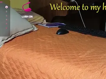 Stripchat Nude Webcam of lattediyak