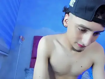Stripchat Free Live Porn of enzo_marblisky