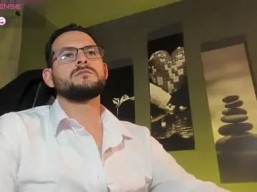 Stripchat Watch Live Sex Cams of Jerry_hot1