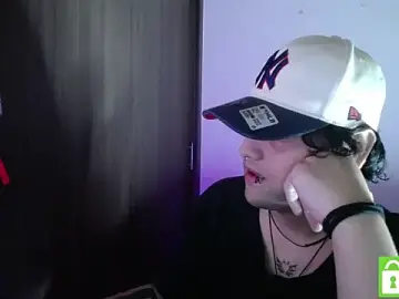 Stripchat Free Live Porn of Greg_leach
