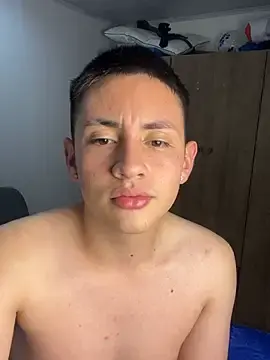Stripchat Live Sex of andreslavado