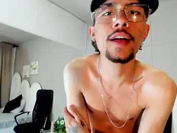 Stripchat Free Porn Cam of jake_miller__