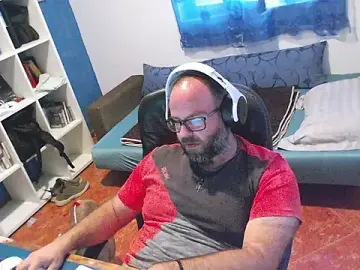 Stripchat Live Porn of ravingr4d4