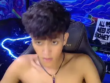 Stripchat Private Sex Chat of hugekenbigcock