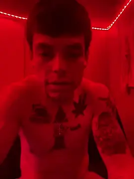 Stripchat Free Porn Cam of Imnotabatman45