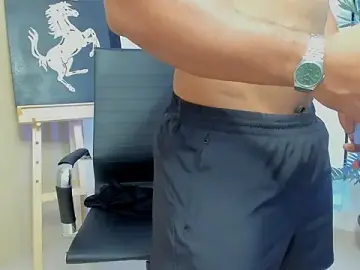 Stripchat Free Porn Cam of Connor_Jackson1