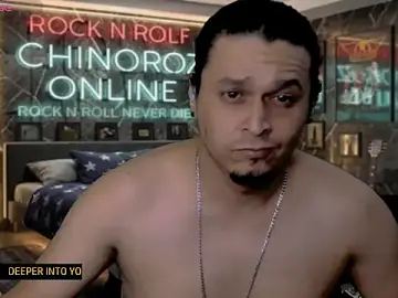 Stripchat Adult Video Chat of chino_roz