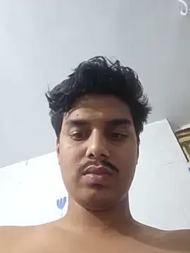Stripchat Nude Webcam of Max_FillsJunior