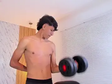 Stripchat Nude Webcam of myke_tucker