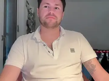 Stripchat Sex Cam of JsHusband
