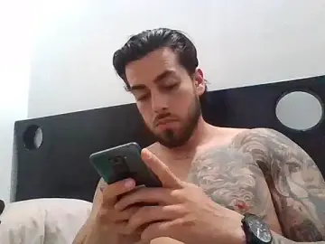 Stripchat Live Sex Cam of Axel__Blaze