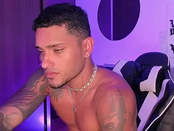Stripchat Best live sex cam show of Alessandro_Vanni